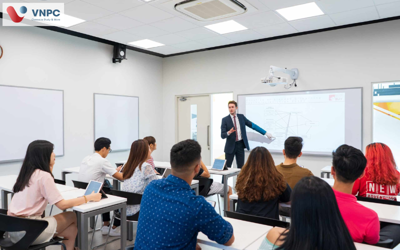 du học Anh ngành Digital Marketing